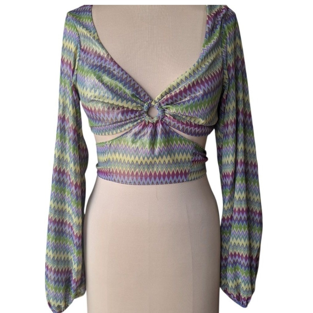 Urban Outfitters Crop Top Multicolor Chevron Ring Detail Long Sleeve Sz M Boho